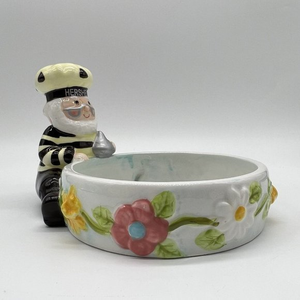 Hershey's Chocolate World Hershey Elf‎ Ceramic Spring Candy Dish